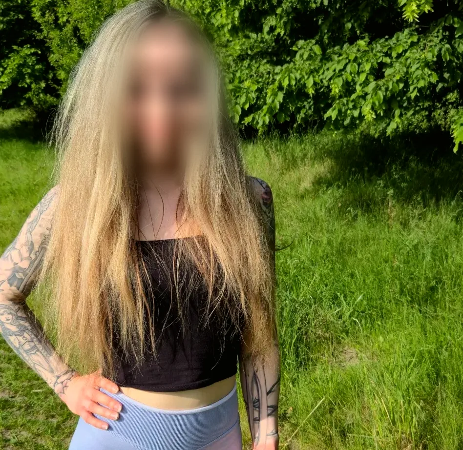 Krisztina, 27
